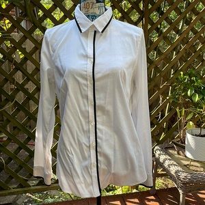 Banana Republic white non-Ron fitted dress, cotton shirt, navy pipping.
